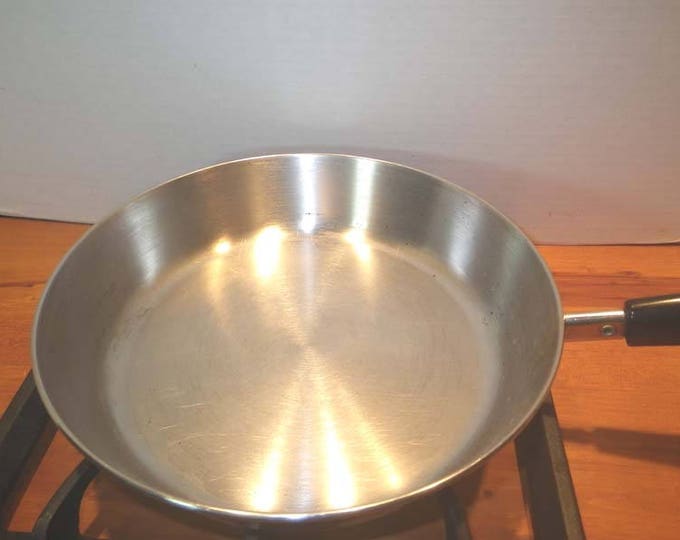 Revere Ware TRIPLY Stainless Steel 9 Inch Fry Pan / Smooth Glass