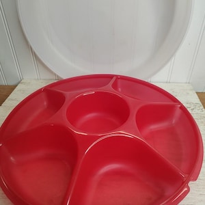 Tupperware Extra Large Serving Center Set, Almond Color 1665-2-