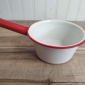 Vintage Red/White Enamelware 1QT Saucepan~ Farmhouse Kitchen ~ Country Kitchen ~ Primitive Houseware