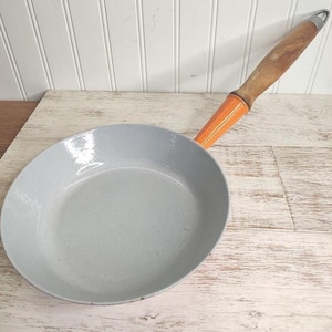 Le Creuset  8&quot;  #20 sKILLET ~ Le Creuset Style Cookware ~ Farmhouse Kitchen Cookware