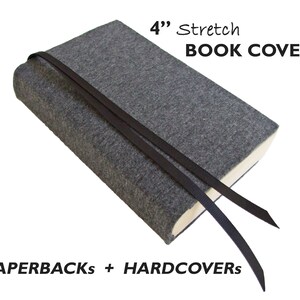 Pu&ograve; includere: Copertina per libro elastica grigia con lacci in nastro nero. 4" Stretch Book Cover. Paperbacks + Hardcovers.