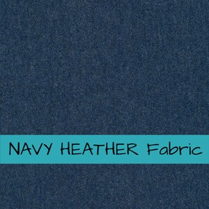Pu&ograve; includere: Tessuto blu navy m&eacute;lange. Il tessuto ha una consistenza morbida e testurizzata.