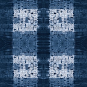 Op de afbeelding: Een blauwe en witte stof met een repeterend geometrisch ontwerp. De stof heeft een textuur en een geweven uitstraling.