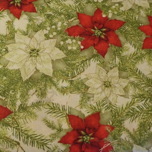 Patchworkstoff Christrose und Weihnachtssterne auf hellgrün