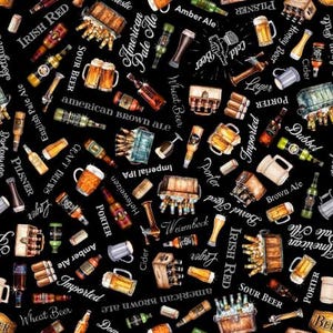 Può includere: Uno sfondo nero con un motivo ripetitivo di varie bottiglie di birra, bicchieri e casse. Il testo include nomi di diversi stili di birra, come "American Pale Ale", "Irish Red", "Wheat Beer" e "Porter".