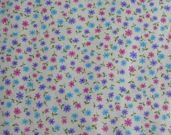 Patchworkstoff flowers in pink/blue/Purple