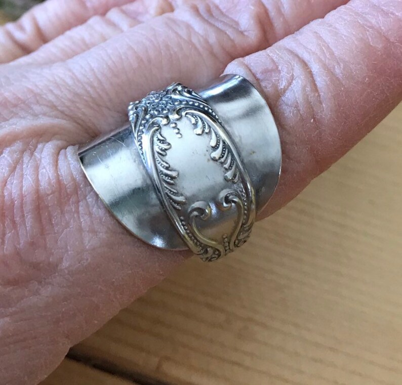 Vtg Silverware Spoon Ring Boho Hippie Dpion Ring vintage ornate spoon ring