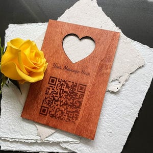 Muttertagskarte aus Holz/ QR Code Karte/ Geschenk für Muttertag/ Geschenk für Partner/ Hölzerne Karte/ QR Code/ Muttertagsgeschenk für Mama