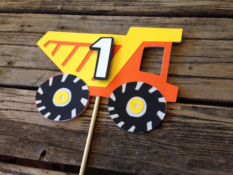 Construction birthday cake topper Idea