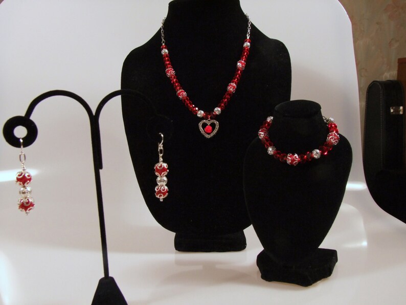 Heart Focal with Red Rose Bead Necklace with Matching Bracelet and Earrings Ships Worldwide image 2