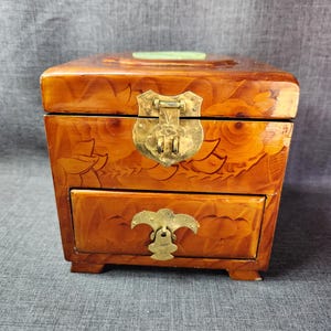 Vintage Japanese Lacquer Jewelry Box, Vintage Japan Jewelry Box, Vintage Japan Music Box