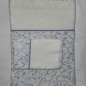 Vintage Queen Flat Sheet, Vintage White and Blue Floral Queen Sheet, Vintage Linens 90 x 110