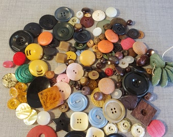 Lot of 100+ Vintage Buttons, Vintage Buttons, Lot of Vintage Buttons