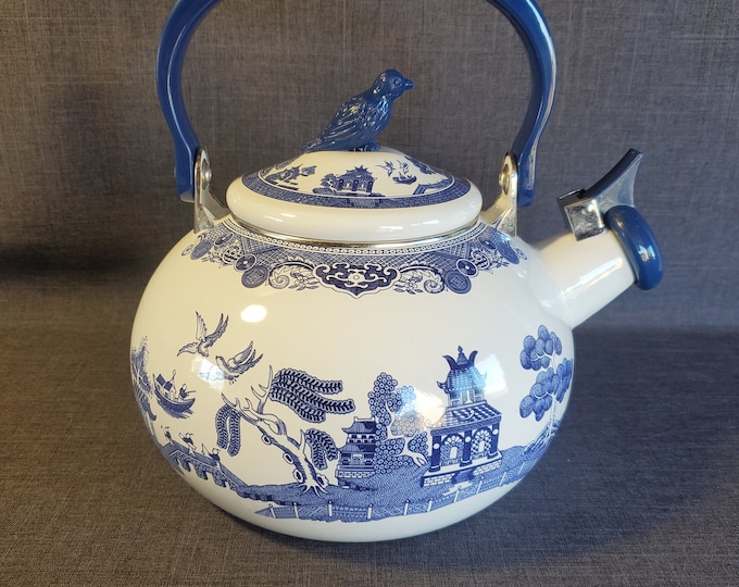 Vintage Johnson Bros. Blue Willow Metal Tea Kettle Blue Willow