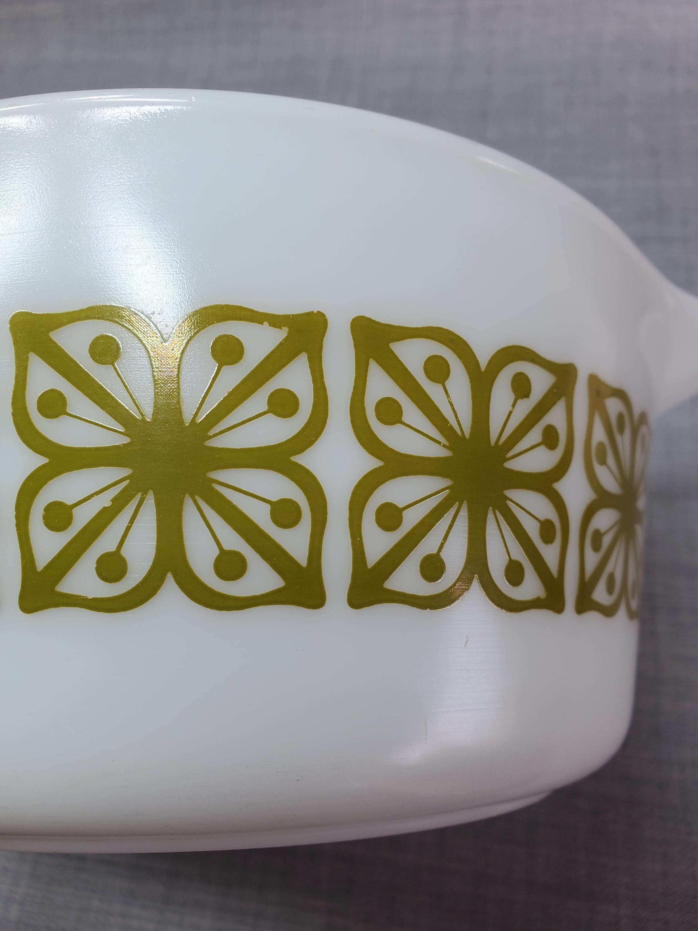 Vintage Verde Square Pyrex 1 1/2 Quart Casserole Dishes, Large Round ...