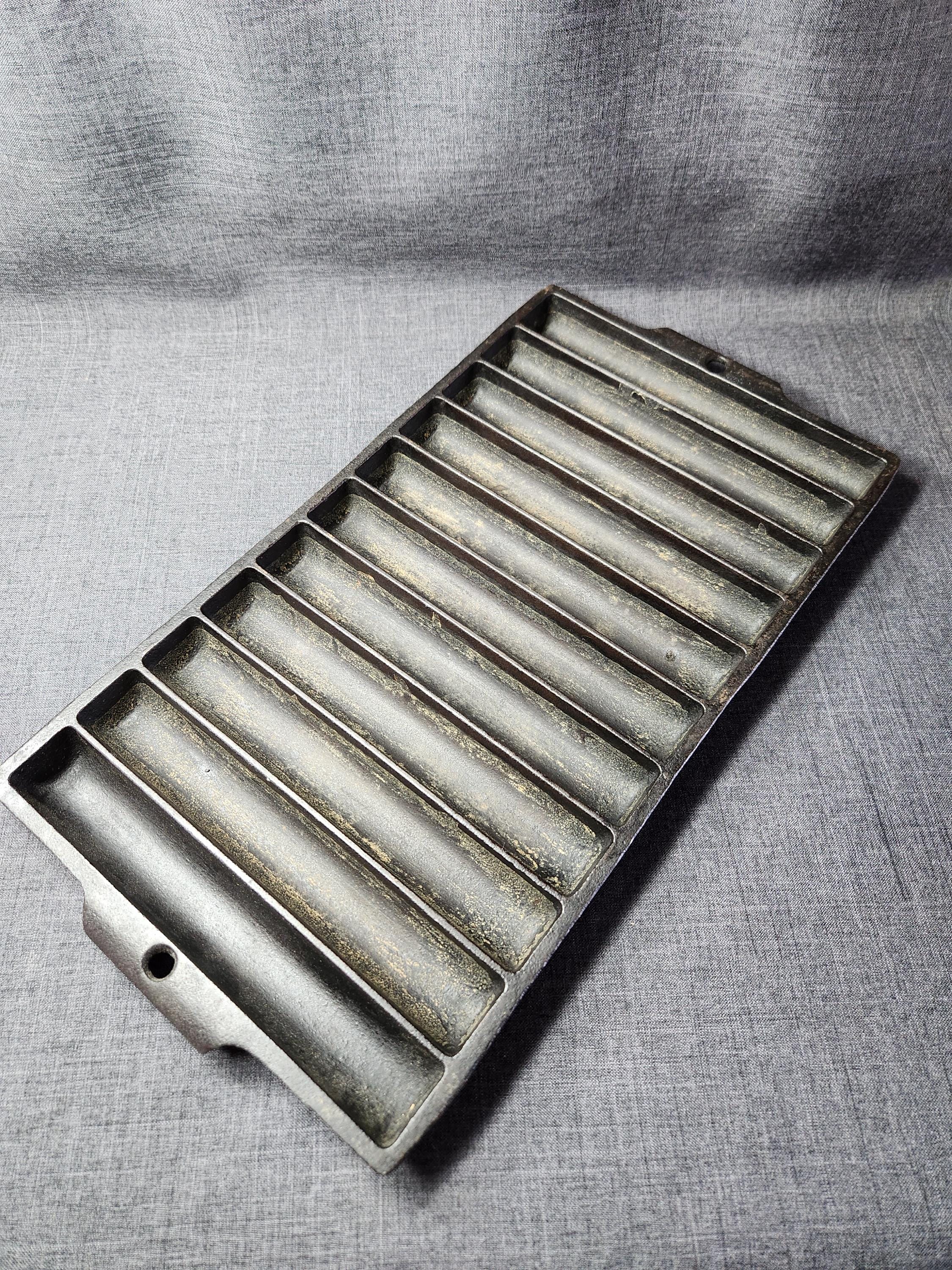 Cast Iron Cornbread Mold