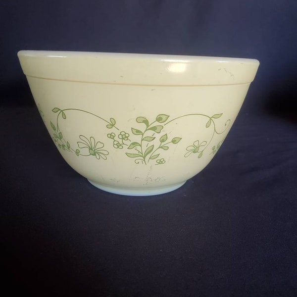 Pyrex Shenandoah Mixing Bowl, 5 in. Pyrex Mixing Bowl, Vintage Pyrex Shenandoah 5 in. Mixing Bowl