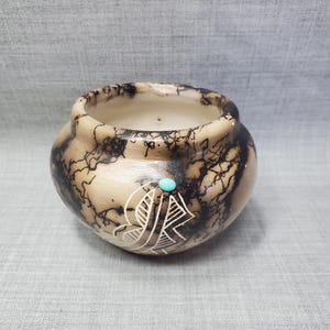 Navajo Horse Hair Pottery Signed T. Vail, 3 1/2 x 3 3/4 in. Vintage Horse Hail Pottery
