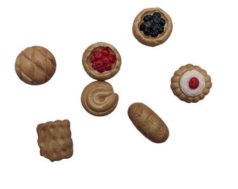 Tiny bread and cookie magnet set of 8