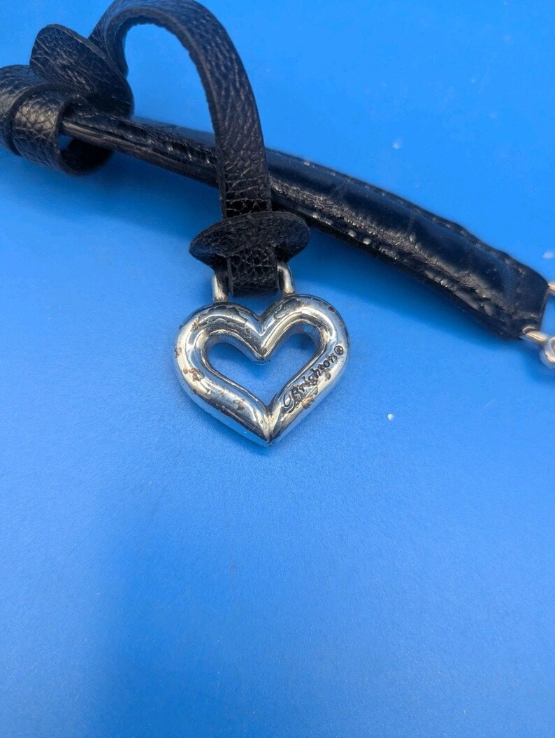 BRIGHTON Rosalie Flower Petal Black Patent Leather Shoulder Bag Purse Chain immagine 2