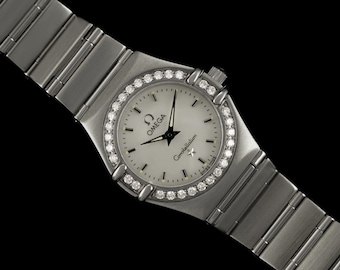 Omega Constellation Watch 32mm 18K Gold Bezel Date Indicator - Etsy