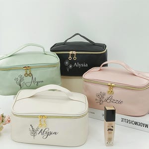 Custom cosmetic bag ,Personalized Makeup Bag,personalized gift for her,personalised gift for bridesmaid,Travel makeup bag,Mom&#39;s Gift
