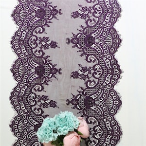 Chemin de Table aubergine, les mariages prune, chemins de table dentelle, 13 pouces / 33cm de large, décor de mariage, chemin de table mariage, chemin de table dentelle