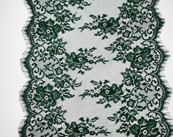 Green christmas table runner 15 inches / 38cm wide 6ft to 14ft