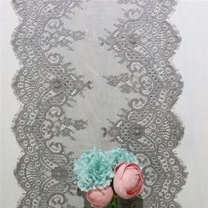 Chemins de table gris, chemin de table de mariage, 13 pouces / 33cm de large, décorations de mariage grises, chemin de table en dentelle, chemin de dentelle gris, mariage