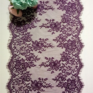 Chemin de table en dentelle violette, 14 pouces / 35cm de large, chemins de dentelle marine pour mariage, coureurs de mariage violets, chemins de table pour événement