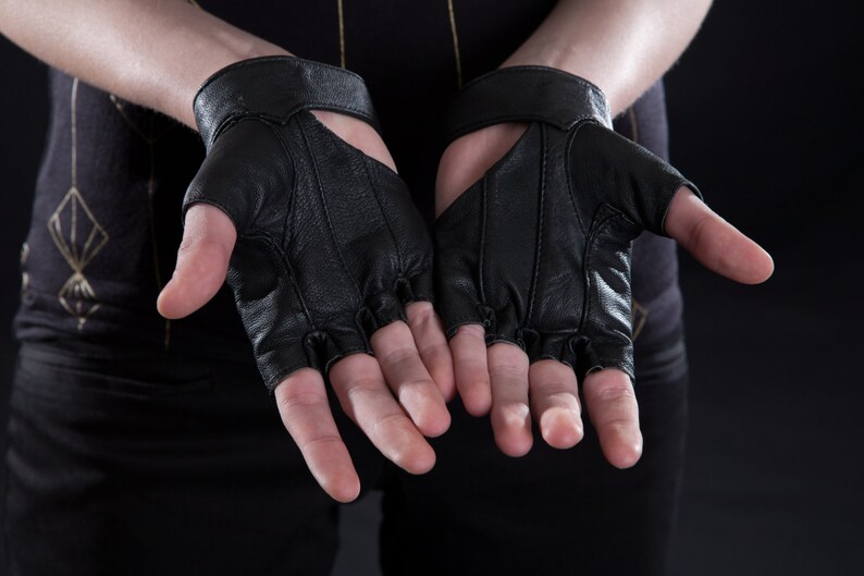 STUD GLOVES Leather Gloves Apocalyptic High Fashion Accessories image 3