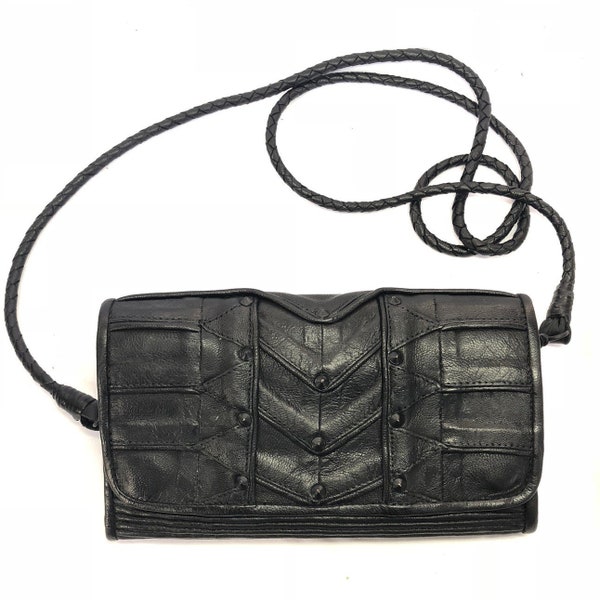 CLASSIC CLUTCH - Schwarze Damenleder-Clutch, Streetwear, große Haupttaschen, eine Reißverschlusstasche und viele Kartenfächer