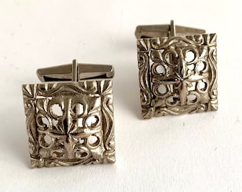 Sehr feine Manschettenknöpfe Manchettenknöpfe 60-er Jahre cufflinks, Muster aus Metall/ Stahl versilberte alte Manchette Blumenmotiv elegant