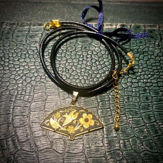 Spanish damascene 24K gold plated pendant with le… - image 7