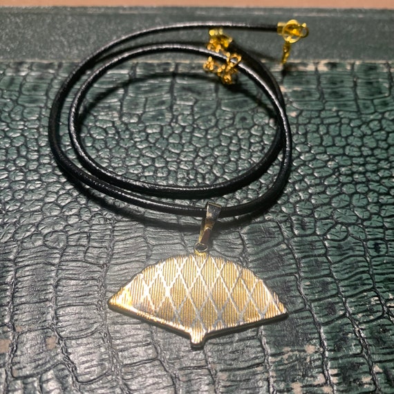 Spanish damascene 24K gold plated pendant with le… - image 5