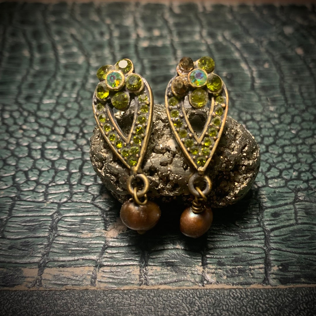 Women's Stud Earrings Drop Earrings Hoop Earrings Retro Flower Stylish Artistic Simple Vintage main image 1
