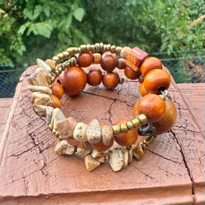Multi-row wooden bracelet, jasper and wood, romantic spiral bracelet, wooden memory wire bracelet - flexible size M/L, brown wooden jewelry