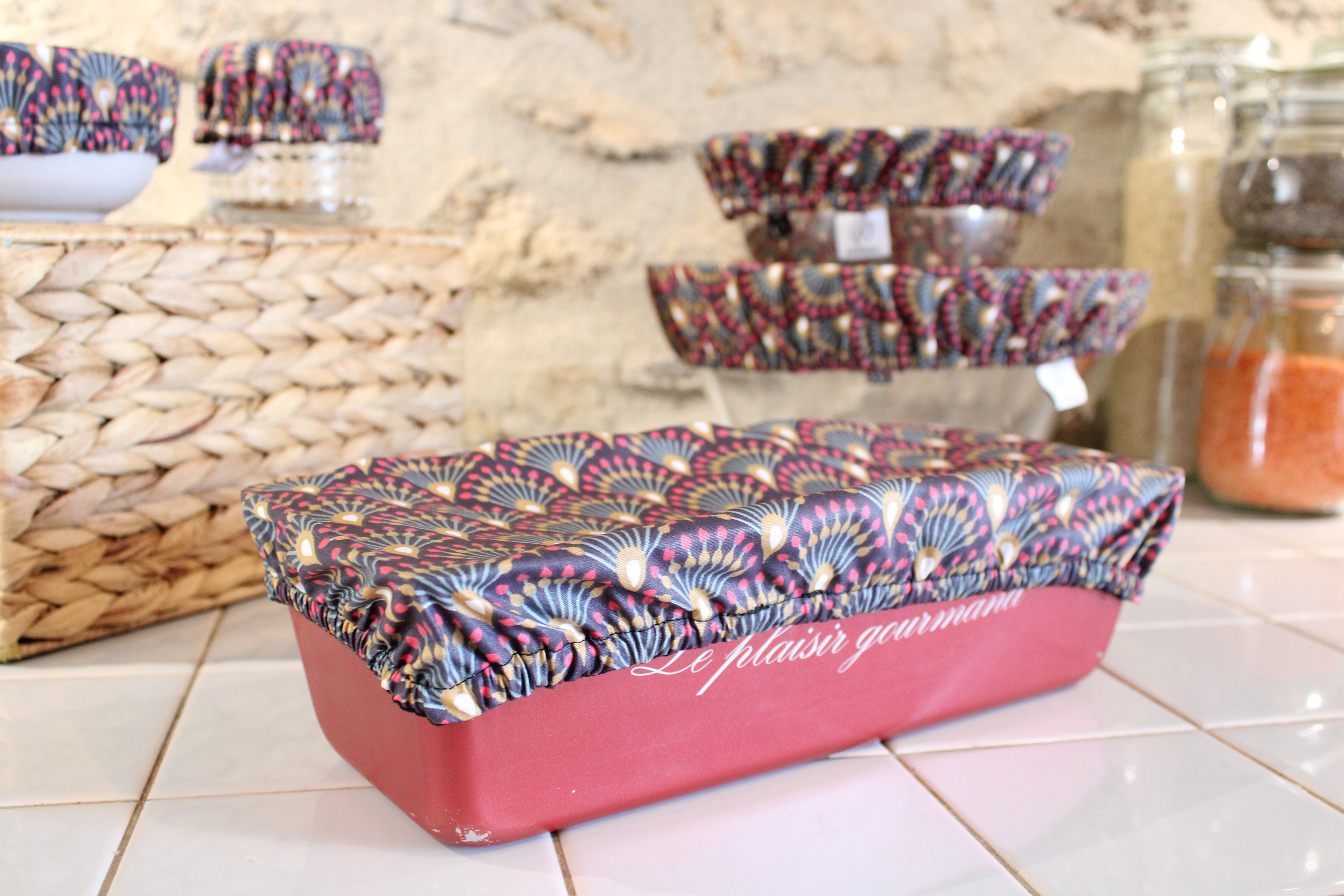 Charlotte Couvre-Plat à Cake, Motif Éventails Rouge Art Déco, Imperméable et Lavable, Cadeau Écolo M