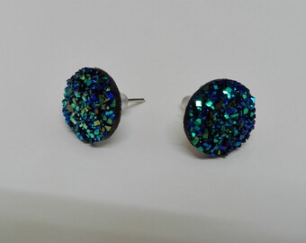 Earrings Stud - dome "druzy" blue iridescent 10mm