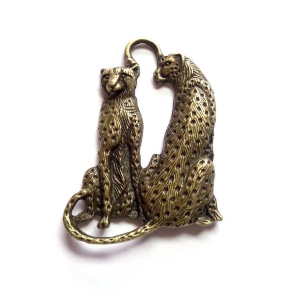 Grand Pendentif couple de léopards, 64/45mm, bronze vieilli, félins / Afrique / nature - Antiqued bronze leopard's couple pendant