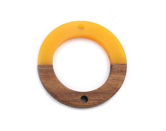 Pendentif CONNECTEUR bois + jaune, CERCLE creux Diam. 28mm, bohème / ethnique / tribal - Yellow & wood tones connector, open circle shaped