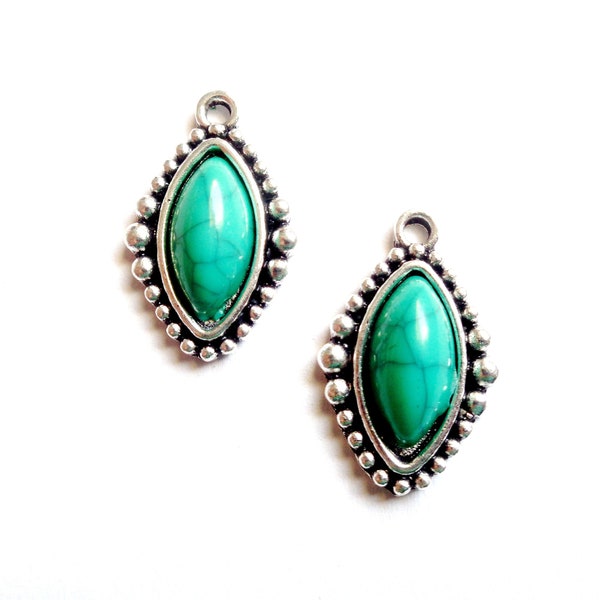 RARE ! Almond shape pendants, ethnic / boho / tribal, aged silver beaded outline, rounded turquoise howlite aspect cabochon, 24x15mm