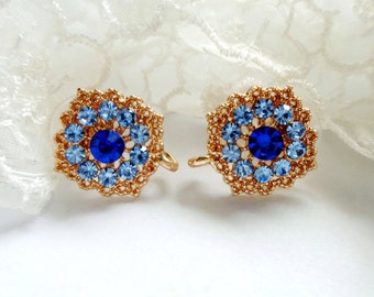 RARE ! Puces d'oreilles carrées + anneau, Victorien Rétro Baroque Vintage tendance, doré filigrané / strass 2 tons de bleu, côté = 14mm