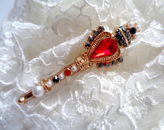 RARE! Victorian / Baroque style jacket lapel pin brooch, antique gold / red faceted cabochon / rhinestones and micro pearls, 65x20mm