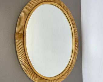 Grand miroir mural rotin rotin 61 cm en CRESPI | Style ALBINI, Italie des années 1970 | moderne du milieu du siècle | Danois moderne