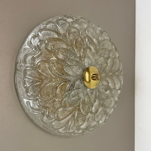 Grande luminária de teto floral de vidro de gelo Murano com montagem embutida estilo Kalmar, Áustria década de 1970 moderna de meados do século