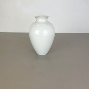 Large Op Art Vase Porcelain German Vase by Fürstenberg Ceramics, Germany, 1970s optic | BISQUIT Op Art | danish modern art deco
