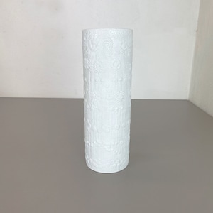 Large OP Art Vase Porcelain Vase by Martin Freyer for Rosenthal, Germany | BISQUIT | midcentury modern