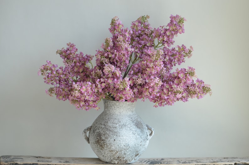 Branche de lilas rose mauve imitation vrai toucher 24,8 pouces, hortensias lilas artificiels crème, feuillage floral bricolage décorations de mariage/maison/cuisine image 1