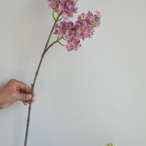 Rama de lilas rosa malva sintética de 24,8 , hortensias de lilas artificiales color crema, decoraciones florales de follaje DIY para bodas/hogar/cocina MauvePink-SGDX-ZH